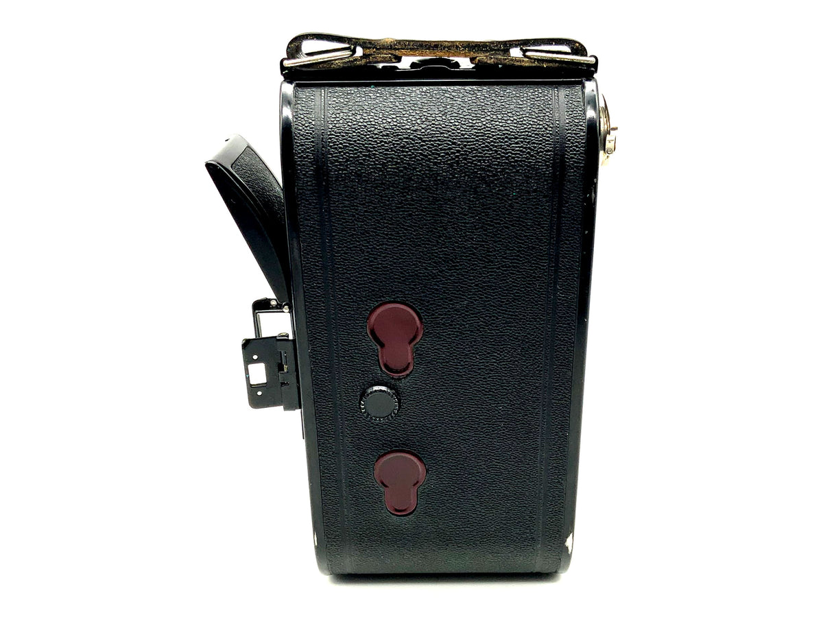 Voigtländer Bessa folding camera with Voigtar 10.5cm f/6.3 anastigmat lens