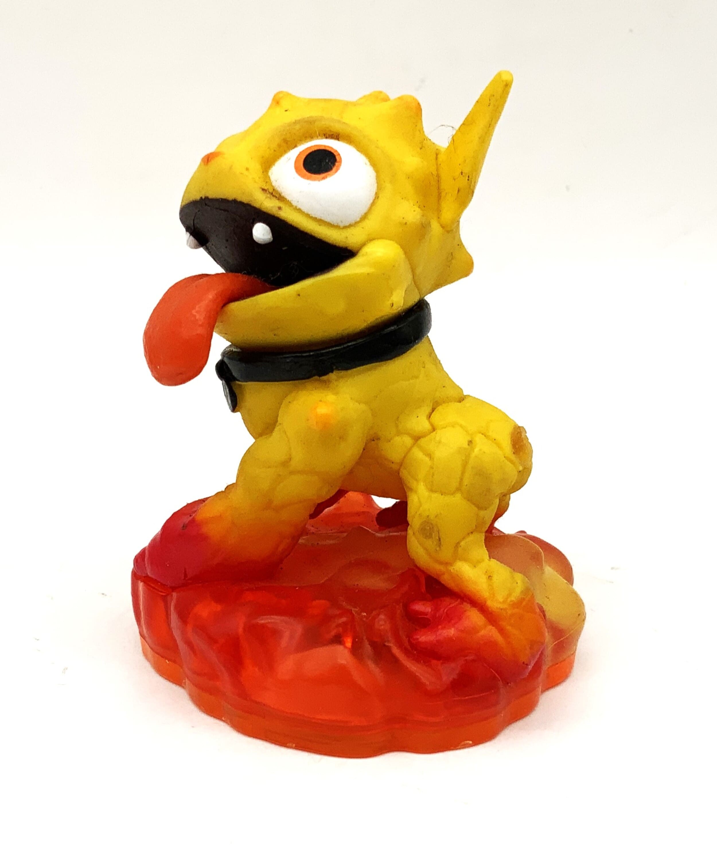 Skylanders Giants Molten Hot Dog - DAMAGED